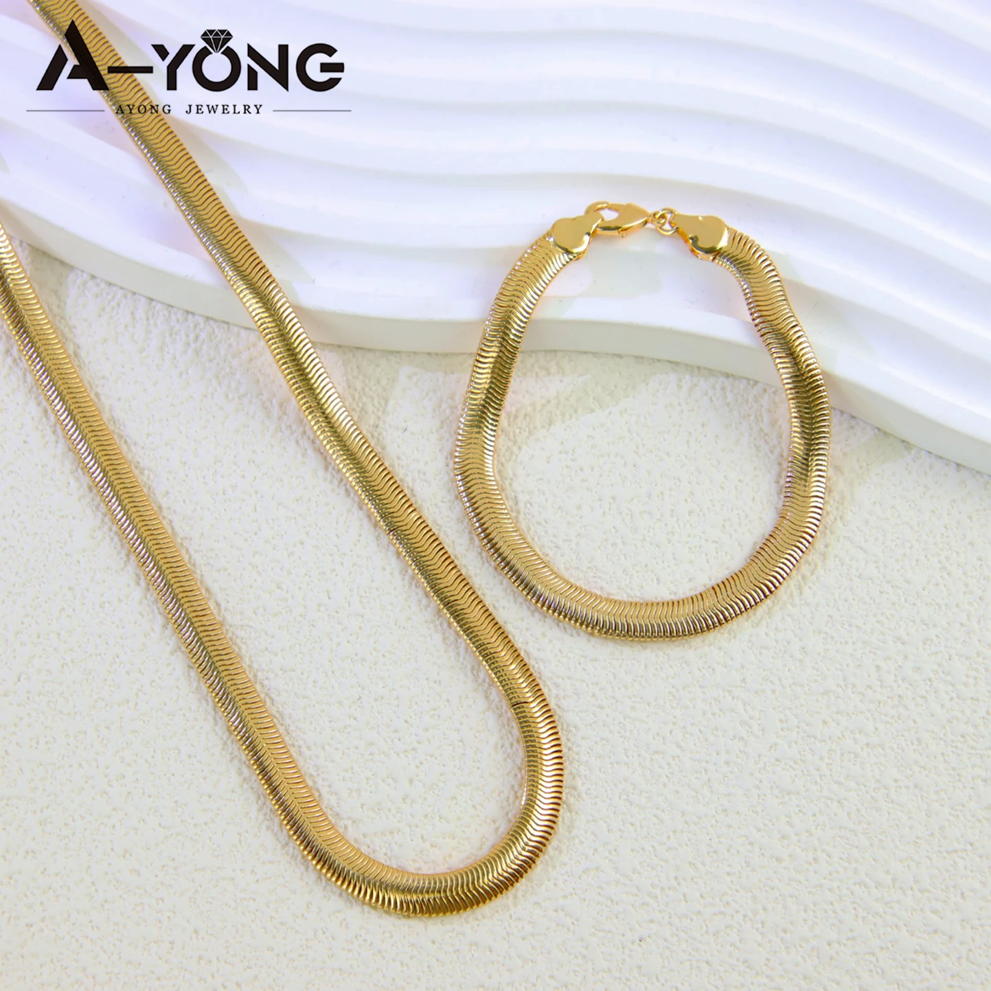 

Итальянский модный комплект украшений в стиле хип-хоп: элегантное ожерелье и браслет в виде змеи с покрытием из 21-каратного золота, для арабских женщин, для мероприятий и вечеринок