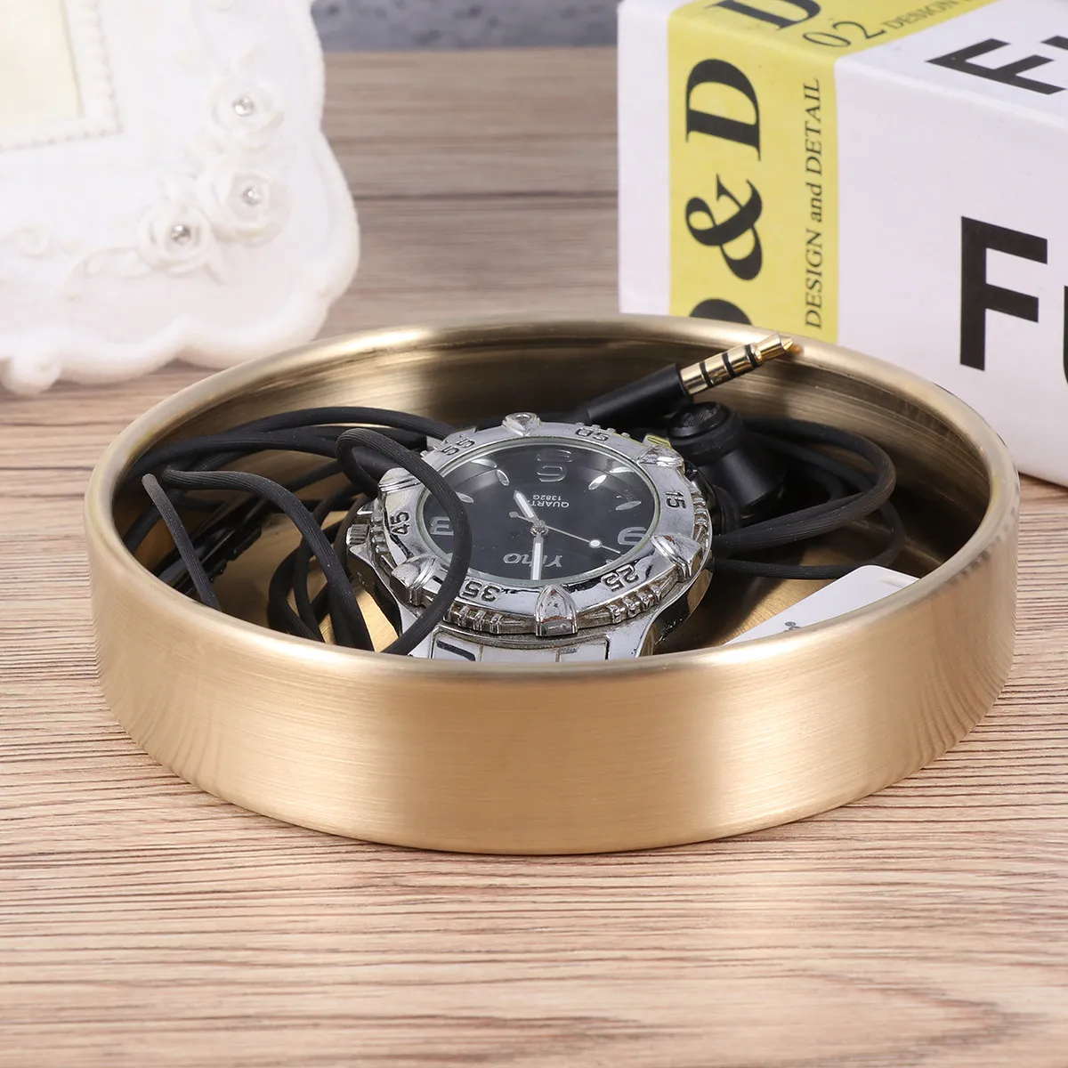 10Cm Retro Brass Jewelry Tray Decorative Round Storage Organizer Jewelry Display Plate for Rings Necklaces Food Serving