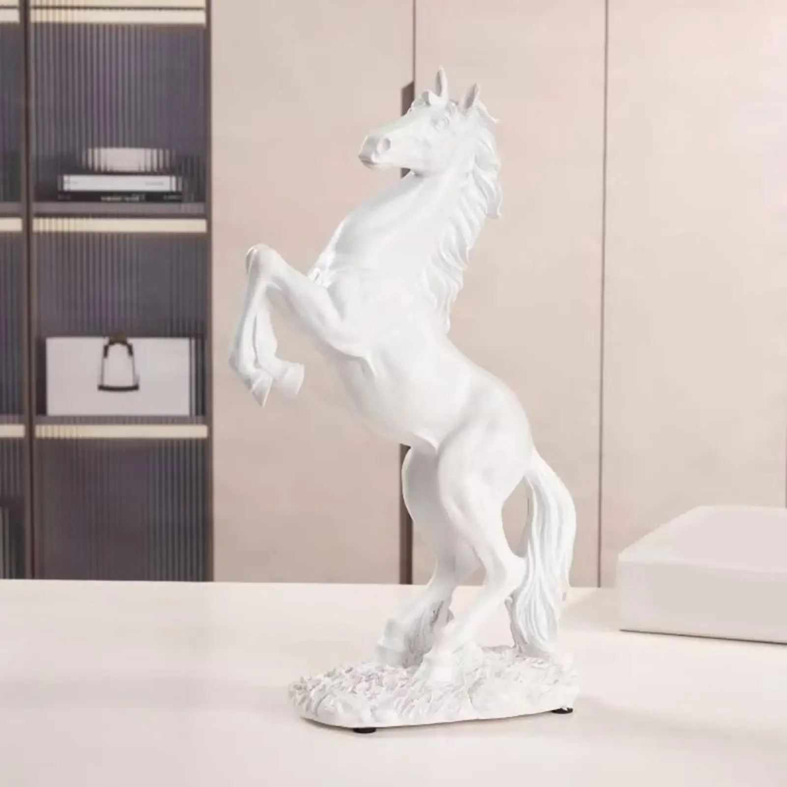Horse Sculpture Aesthetic Victory Resin Desk Sculpture Art Horse Figurine For Bedroom Office Desk Fireplace Shelf Home