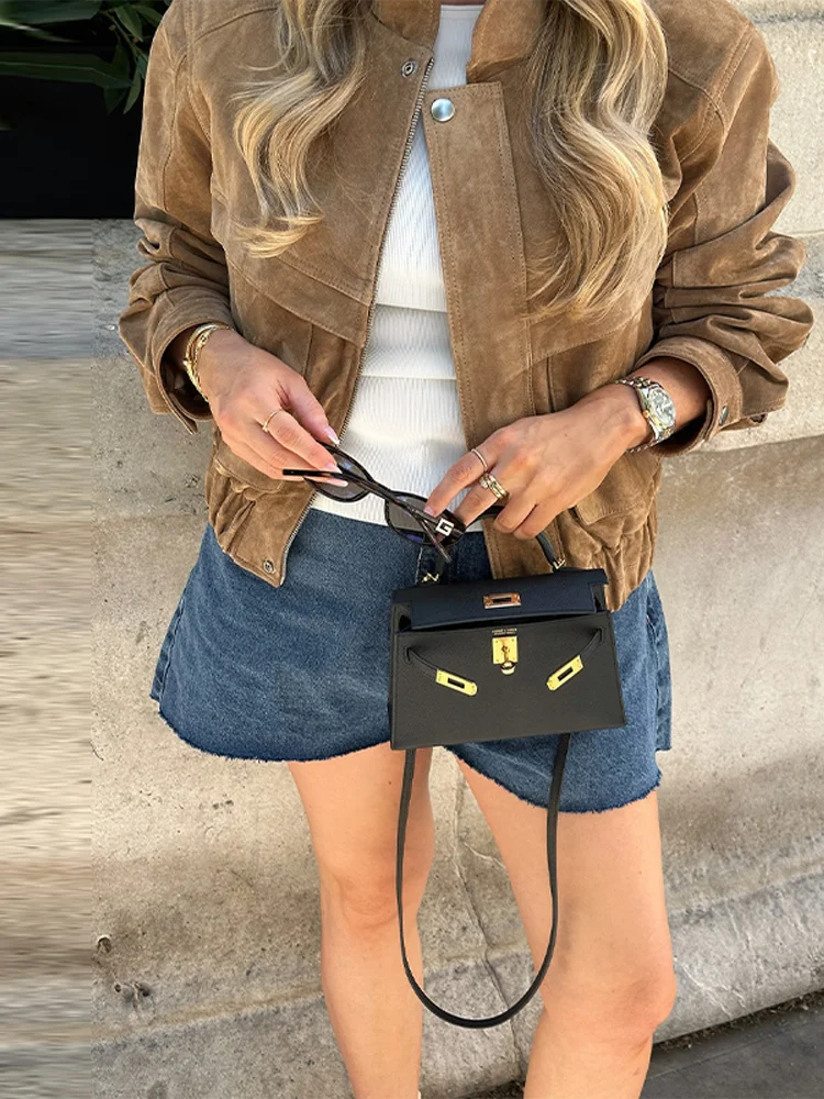 Damski Zestaw Jesienny 2025: Zamszowe Szorty, Kurtka z Długim Rękawem, Kieszeniami na Zamek, Szerokie Nogawki, Modny Brązowy Komplet Dwuczęściowy