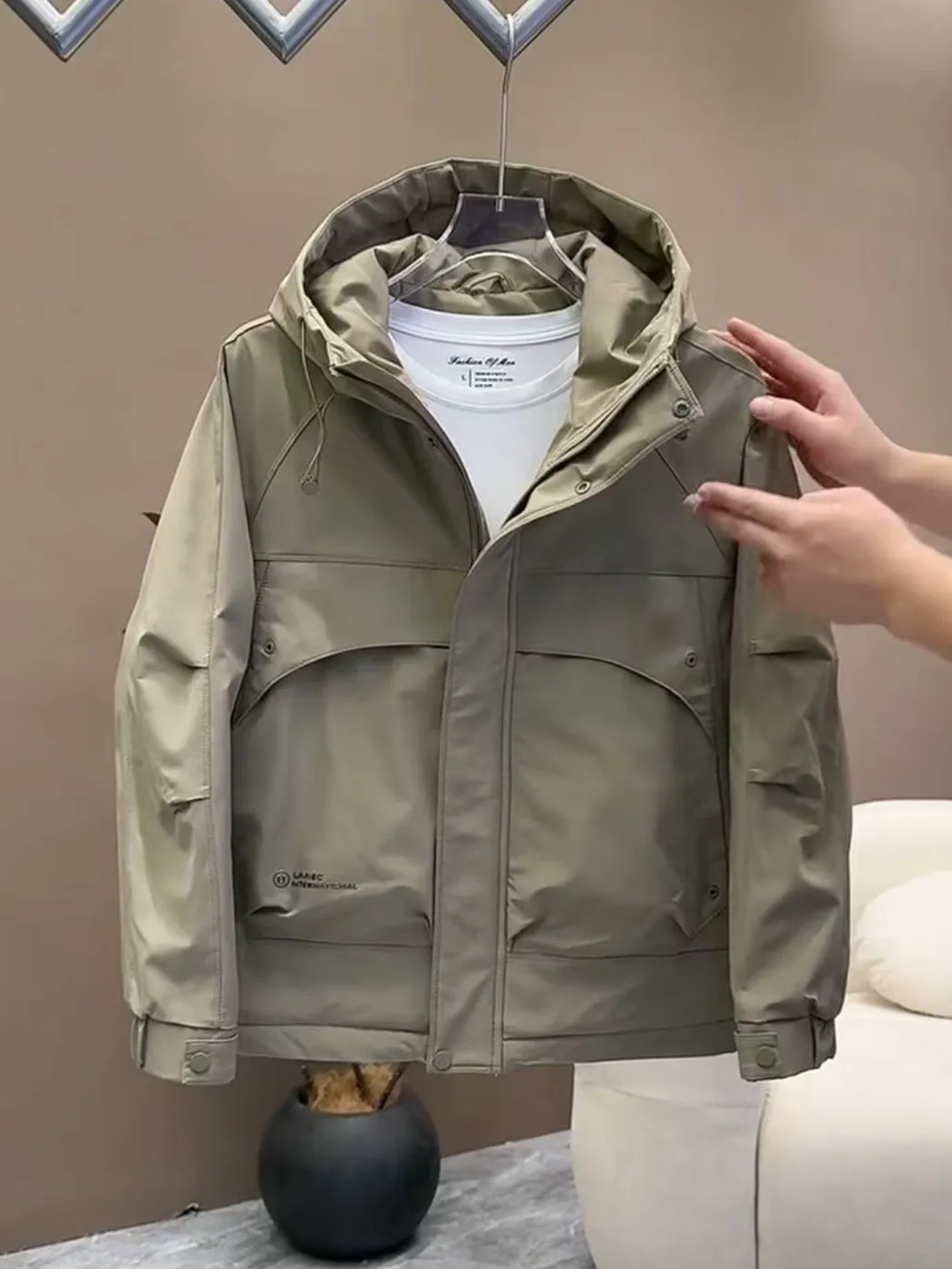 

Men's Casual Faionable Hooded Jaet Autumn Winter Outdoor Versatile Workwear Thiened Cotton Polyester Fabric Zipper Closure