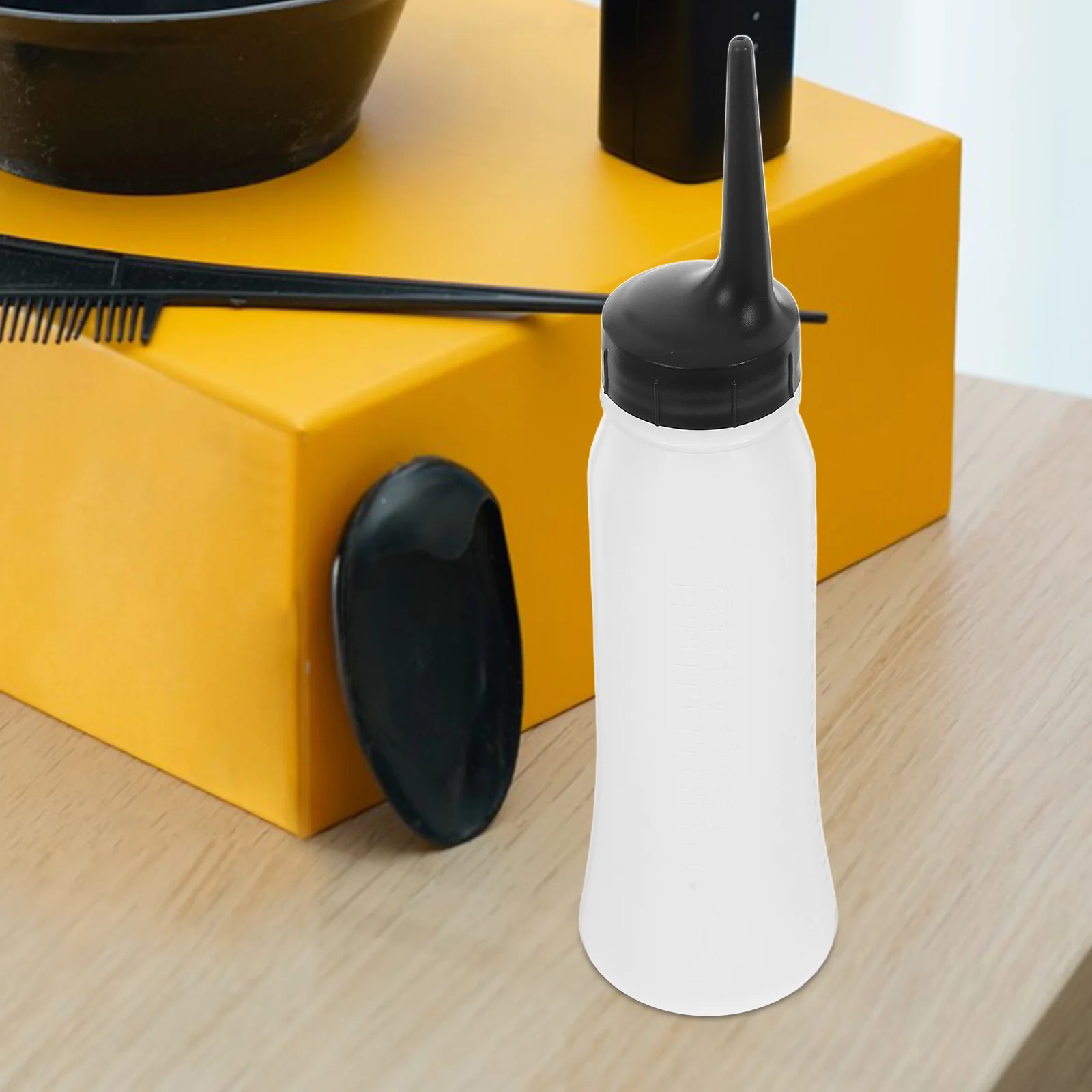 

3pcs Color Bottle Dry Cleaning Squeeze Hair Color Salon Containers Graduated Scale Dye Applicator