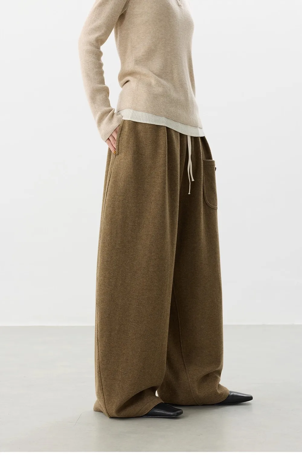 Curved Hem Pants~Wool Elastic Waist Wide-Leg Casual Pants for Women, 2025 Winter Fashionable Thickened Floor-Length Pants