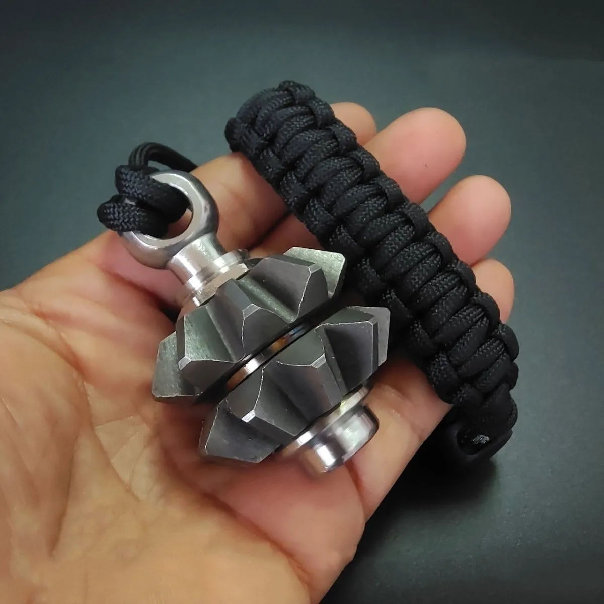 self-defense-gadgets-personal-security-protection-supplies-for-women-men-stainless-steel-emergency-survival-window-broken