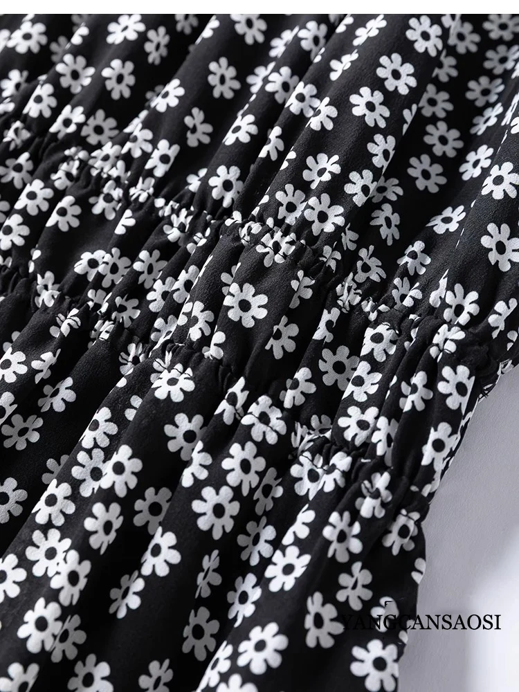 アーティスティックな黒と白の花柄、100%天然桑絹クレープデシン、ラウンドネック、ランタンスリーブ、ゴムウエストのレディースドレス