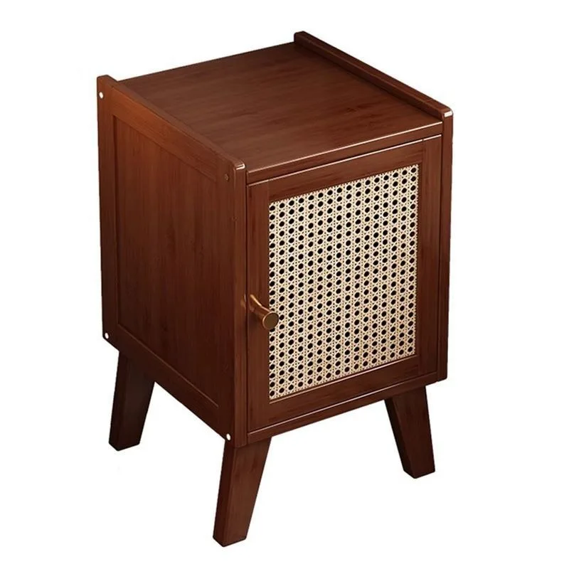 طاولة بجانب السرير، رف بجانب السرير لغرفة النوم، وعدد قليل من الشقوق على السرير، وخزانة ضيقة، وخزانة تخزين