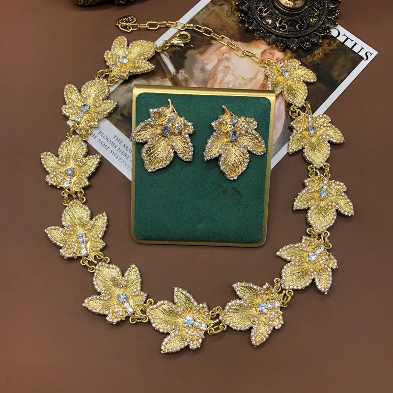 Zircon Maple Leaf Necklace and Earrings Jewelry Set Vintage Sweet Elegant High-End Accessories