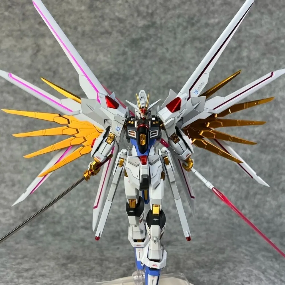 GAOGAO Model Anime HG 1/144 ZGMF/A-262PD-P Mighty Strike Freedom SEED Assembly Plastic Model Kit Action Toy Figures Gift