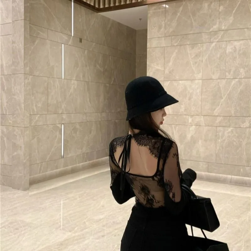 Women's Spring Autumn Tops Undershirts Layering T-shirts Seductive Off-the-shoulder Halterneck Fitted Long-sleeved Lace Casual