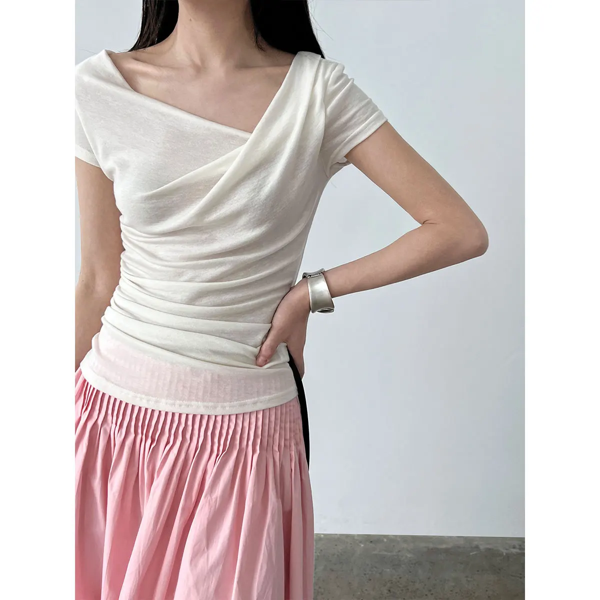 

Slant Shoulder Swing Collar Short-sleeved T-shirt Women's Summer Silk Wool Soft Waxy Light Slim Slim Top