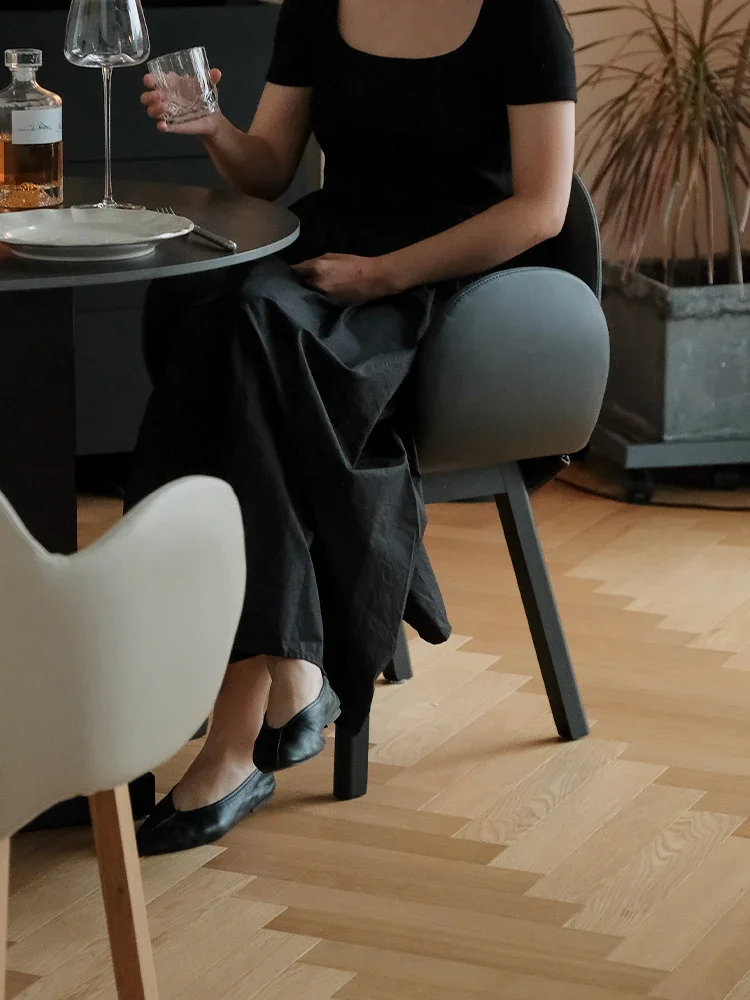 Dining chair household modern minimalist negotiation makeup chair small apartment microfiber leather backrest