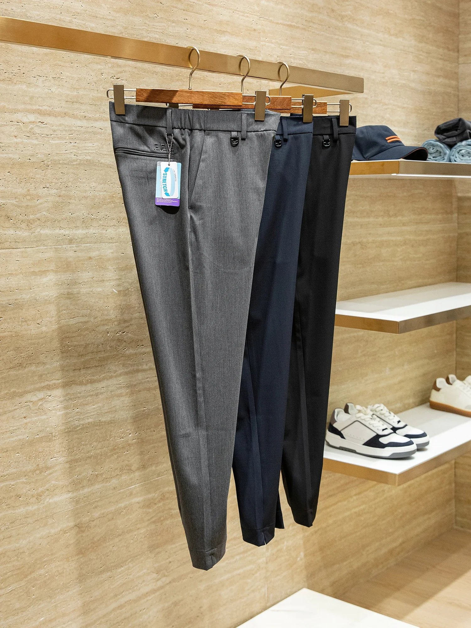 

Italian Gentleman Lyocell Tencel Blended Spring and Summer Thin Casual Nine-Point Pants