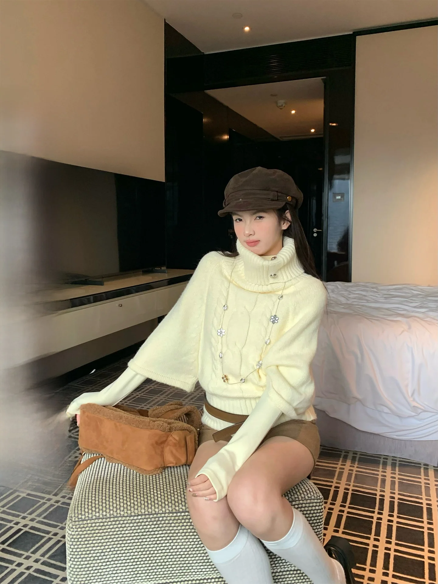 

Зимний женский свободный вязаный свитер с высоким воротником и длинными рукавами, мягкий хлопковый топ оверсайз с круглым вырезом, фосфоресцентный цвет