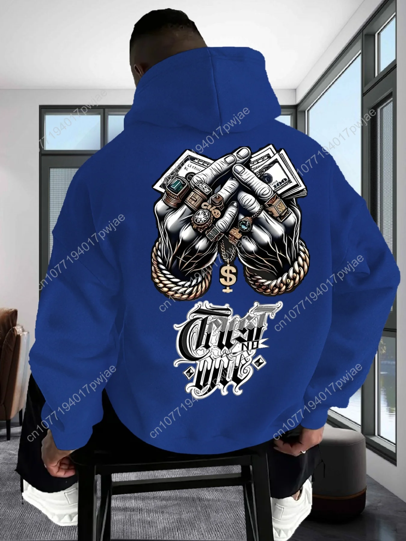 Moletom com capuz masculino com correntes douradas de dinheiro estampa gráfica/pulôver de streetwear inspirado em Rap/moletom casual com cordão