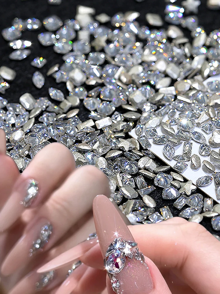 Mini strass à fond plat pour ongles, 50 pièces/ensemble, paillettes, cristal argenté, décorations pour ongles, matériel de bricolage, accessoires de charme pour Nail Art