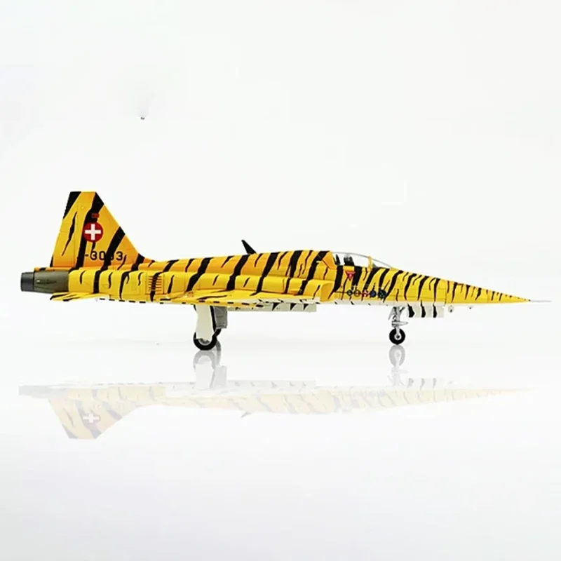 Diecast 1:72 Scale HA3399 Swiss Air Force F-5 fighter Alloy Finished Simulation Model Static Decoration Souvenir Gifts For Adult