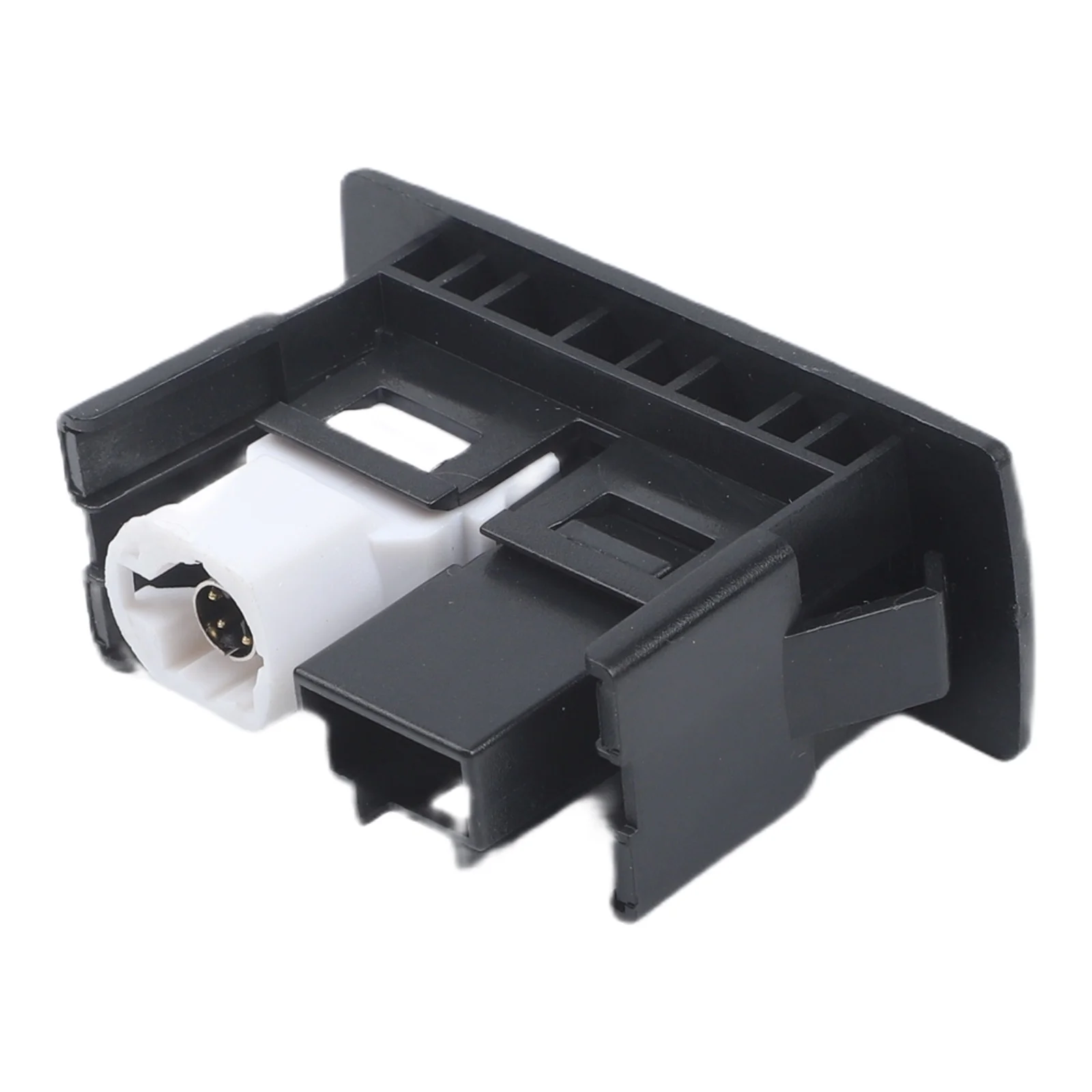 FOR MERCEDES A CLASS W176 B W246 C CLASS S204 AUX USB PORT REPLACEMENT A4478200087 5V 3.1A OUTPUT COMPATIBLE WITH 12 24V SYSTEMS
