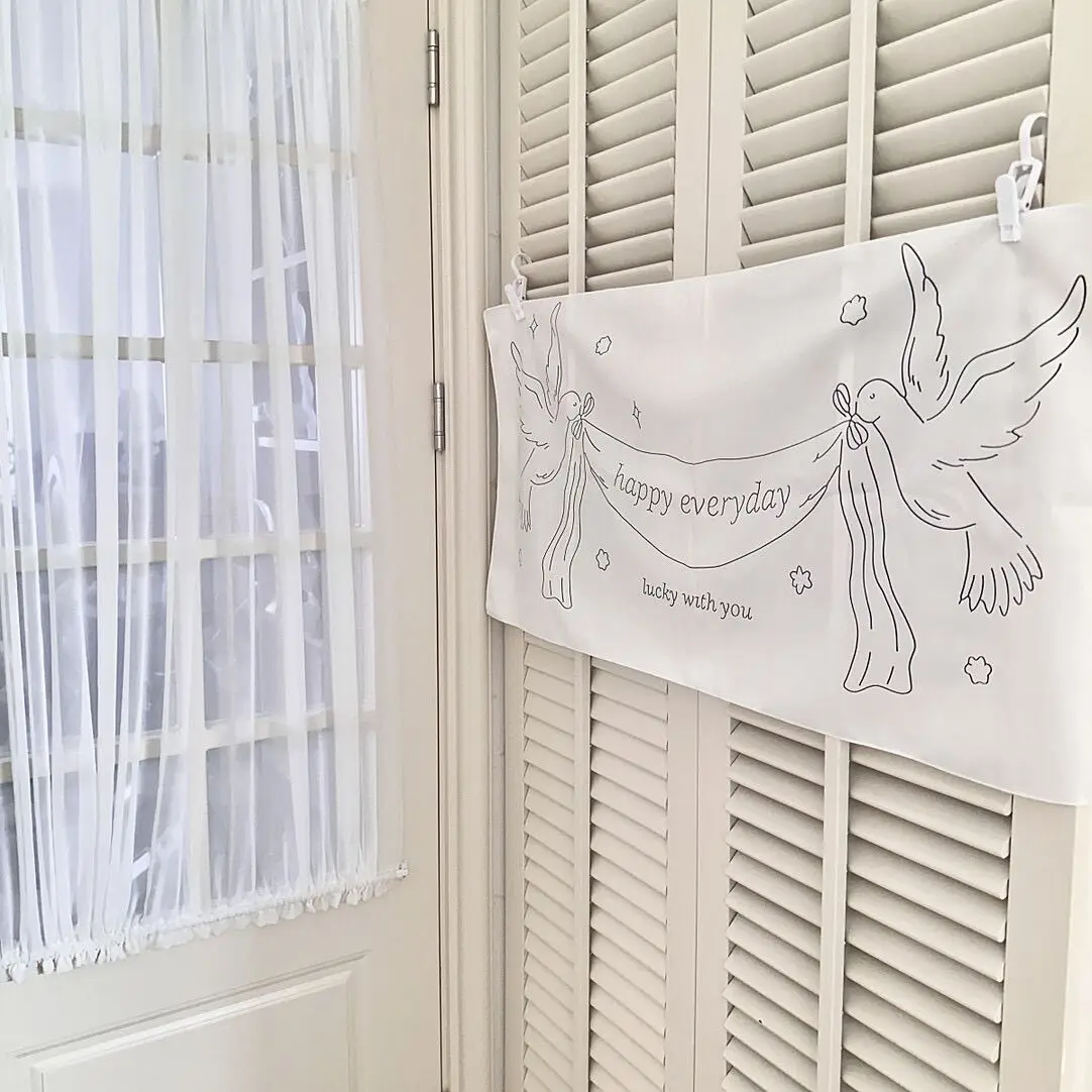 Vintage Fresh White Dove Tapestry, Aesthetic Wall Hanging Backdrop, Soft Home Decor for Cafe Dessert Shop Photo Props