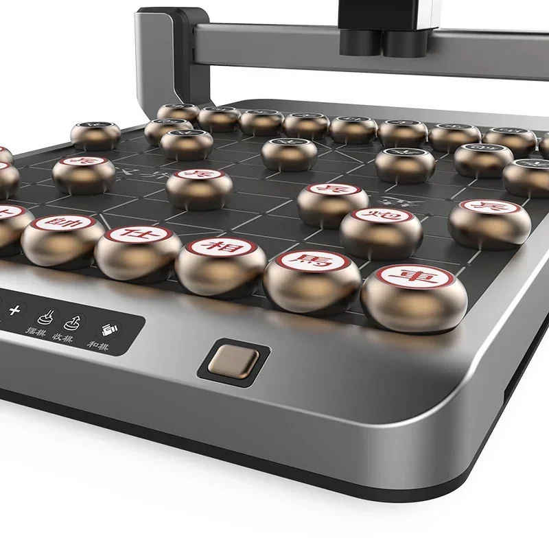 

Robots, chess robots, learning chess and practicing chess to accompany intelligent machines