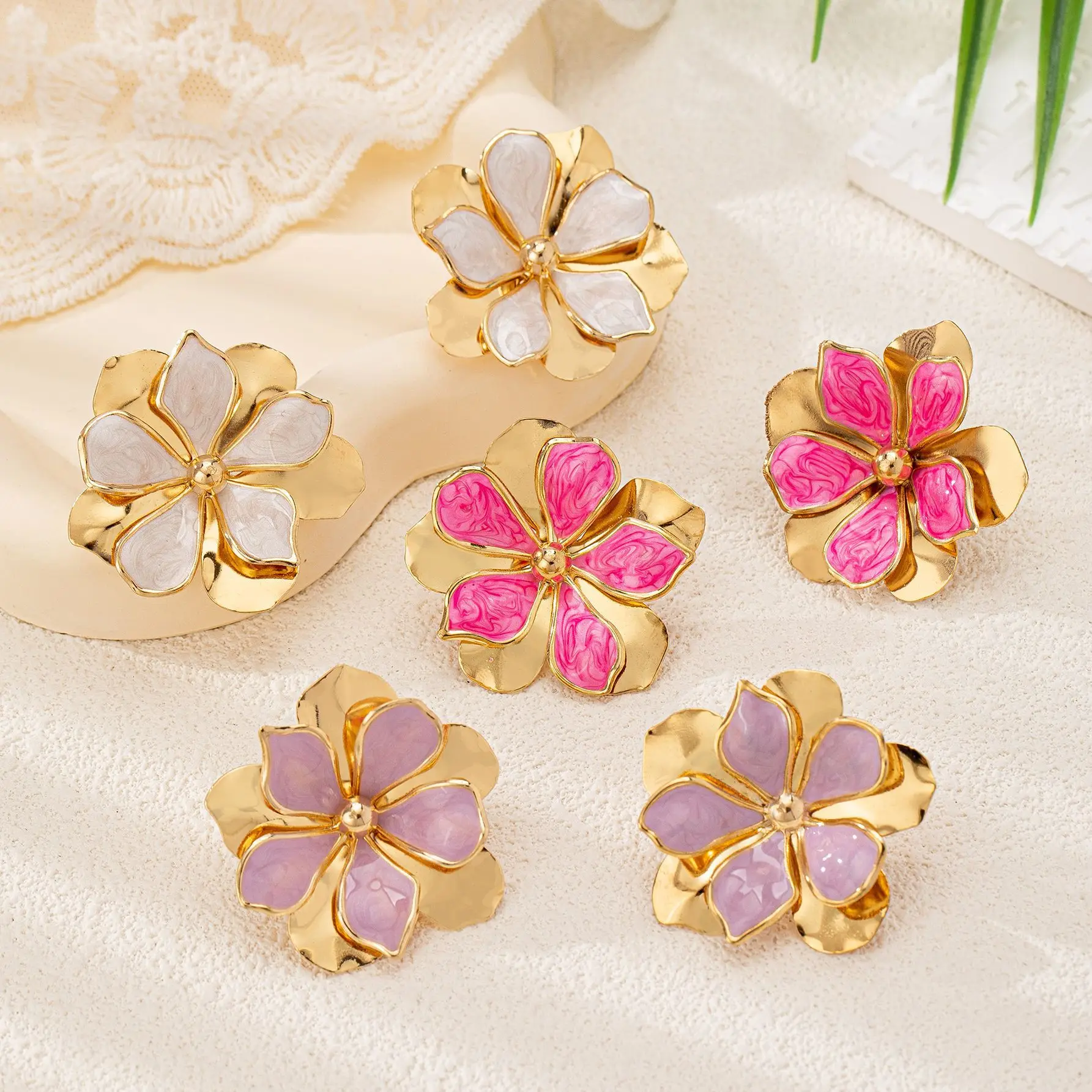 Double-layer Five Petal Flower Enamel Earrings for Women Exaggerated Personality Simple Metal Earrings Jewelry Bridal Wedding