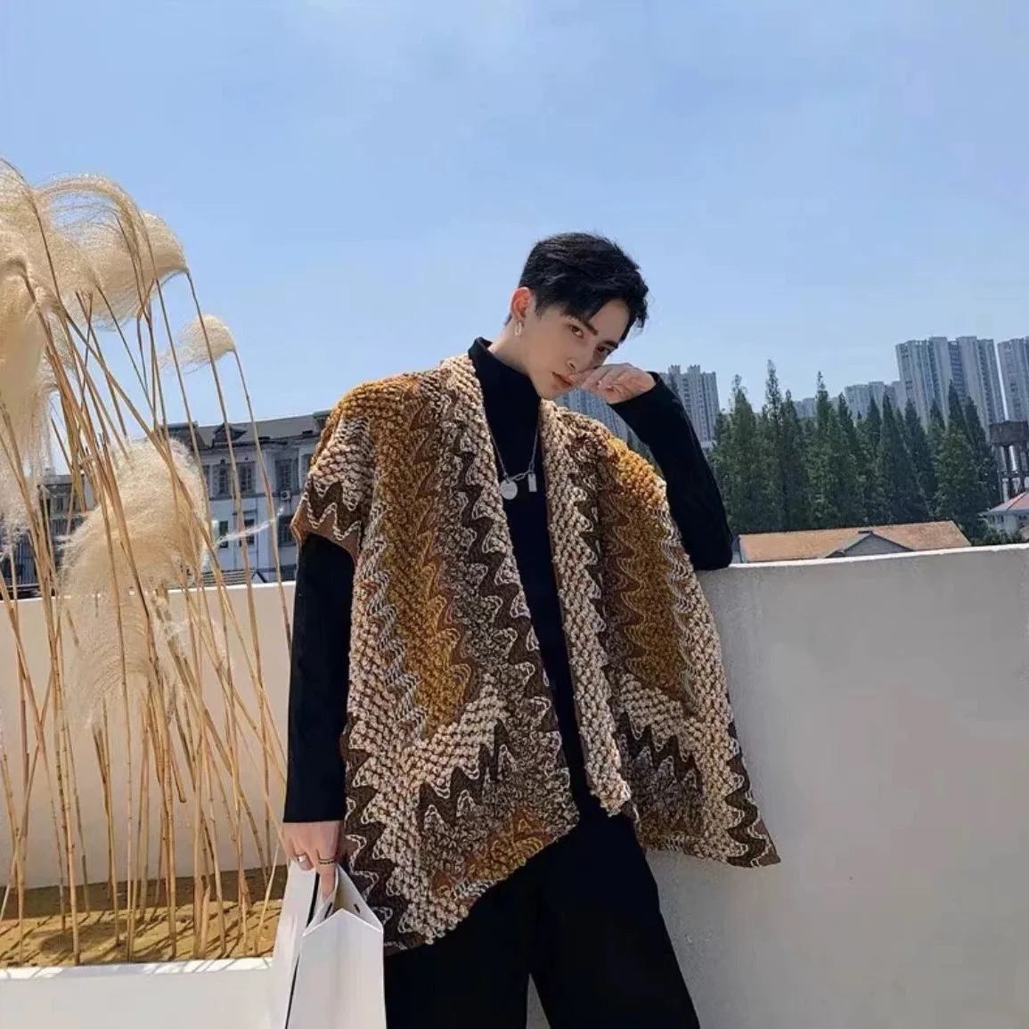 

Man Poncho New Style Travel Photography Ethnic Minority Style Scarf Shawl Cardigan Versatile Outerwear for Man Gift P2