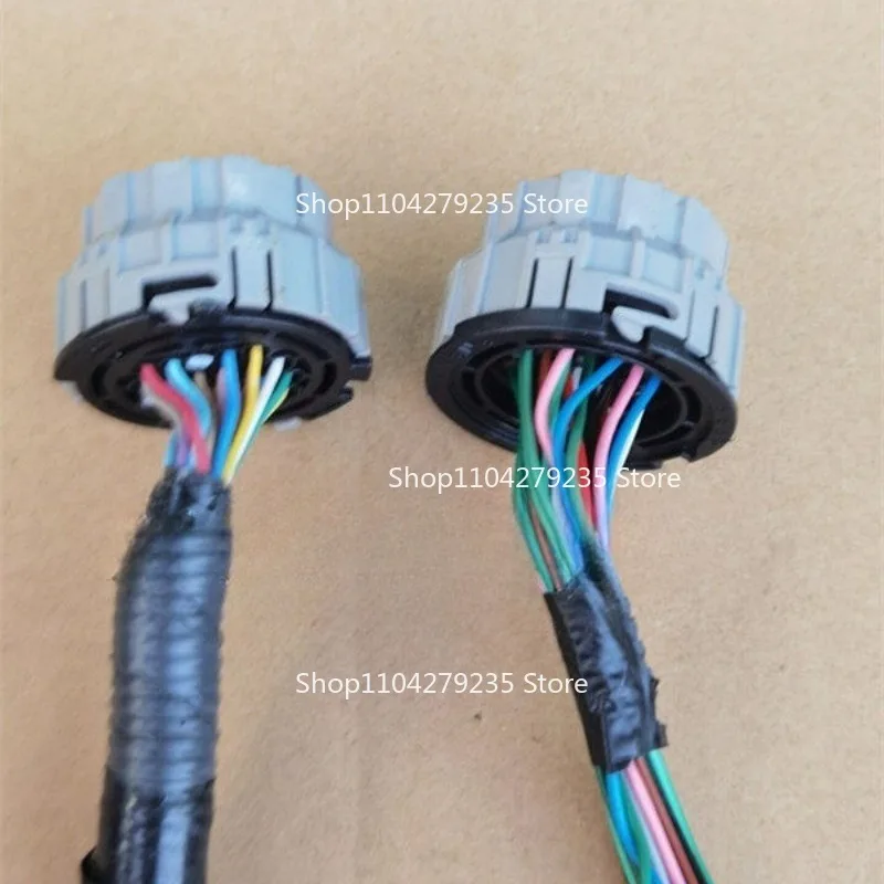 

CVT Transmission Plug Connector for Nissan Teana Qashqai Sylphy Versa X-Trail Bluebird