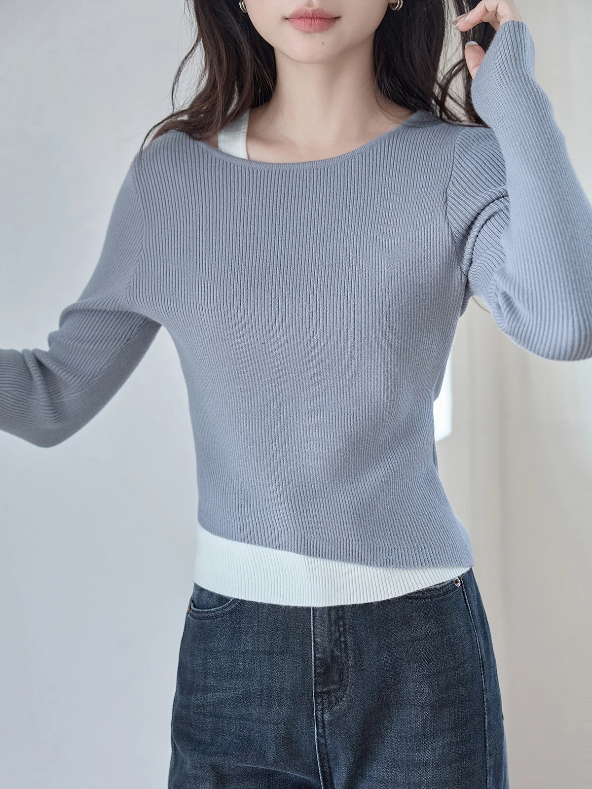 

HUIXI Knitted Apparels Fake Two-Piece Long Sve Slim Fit Spring 2026 Women's Faion Design Sense Patchwork Top