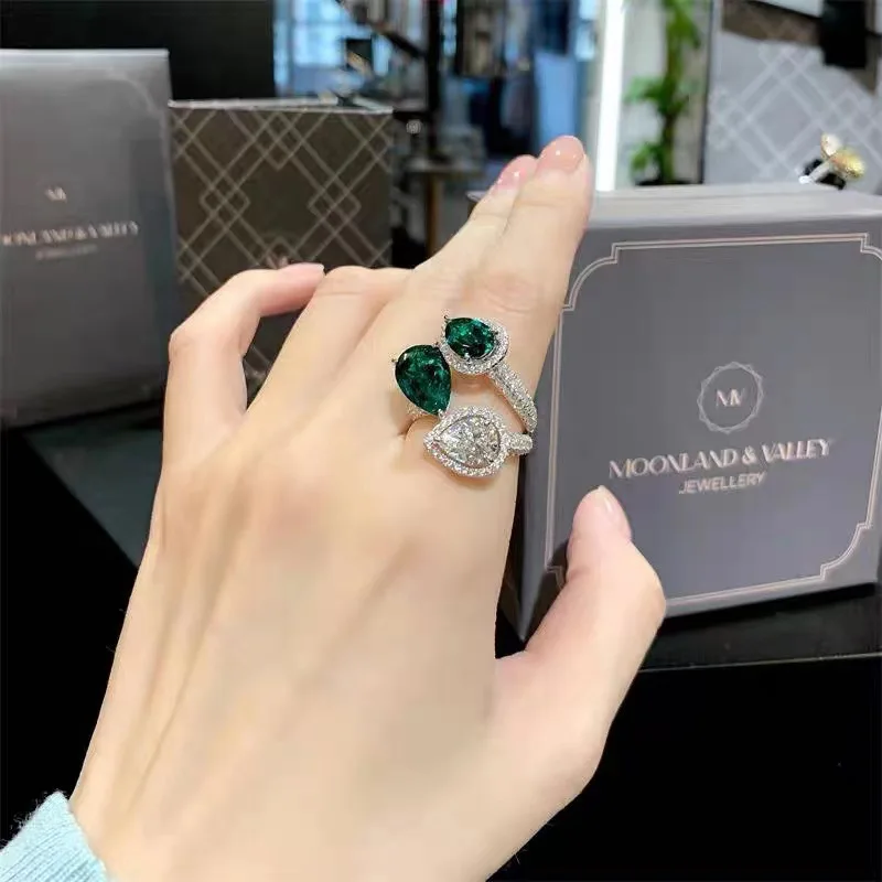 

Vintage Emerald Diamond Rings Big Water Drop Green Crystal Stone Finger Rings For Women Silver Colour Open Size Adjustable Rings