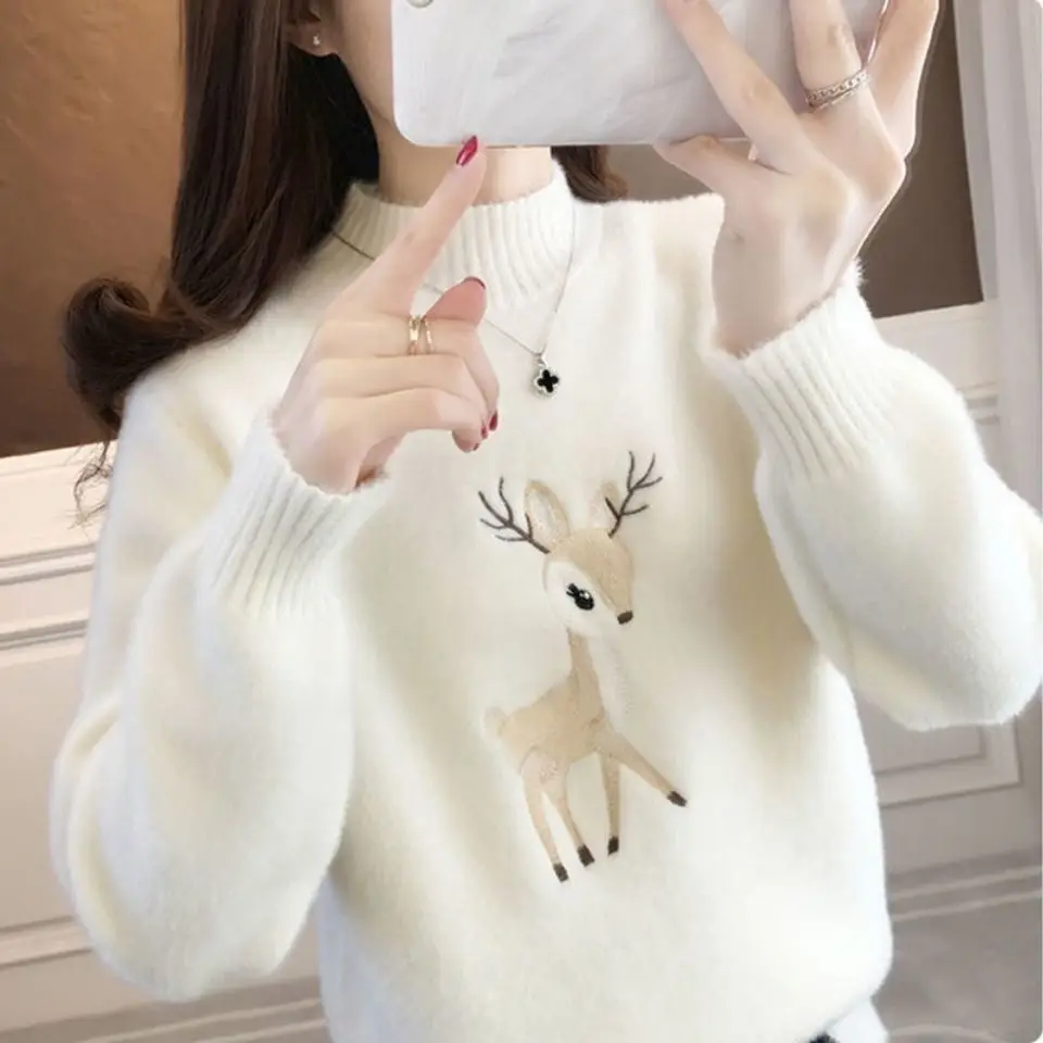 

Fashion Autumn Winter Embroidered Deer Sweaters Women New Long Sleeve Classic Mock Neck Casual Comfortable Keep Warm Top 2024