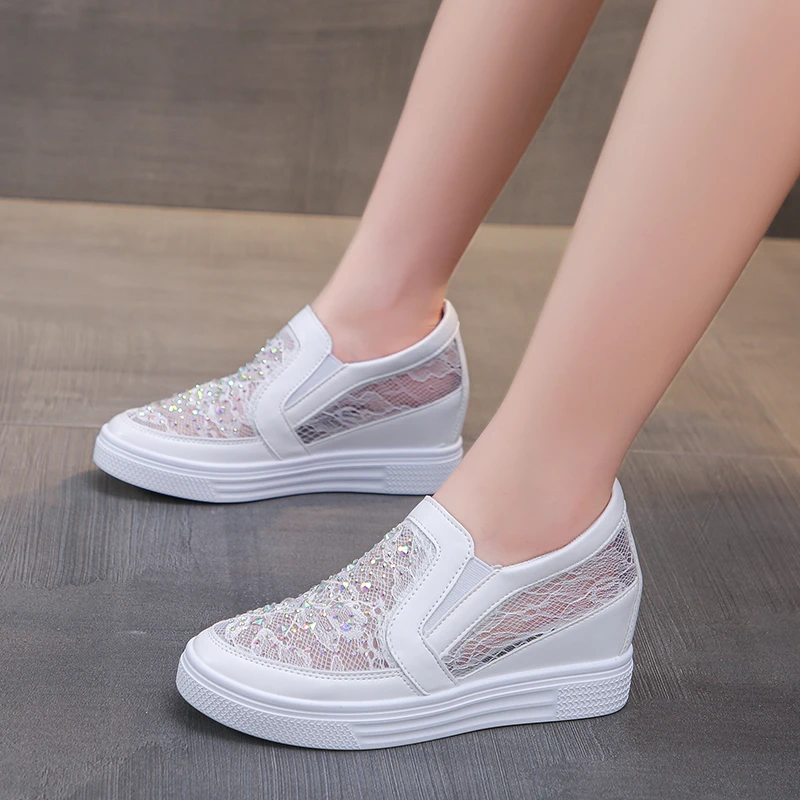 2024 Spring Summer New Mesh Casual Shoes Women\'s Breathable Lazy White Black Hollow Lace Inner Increase Fashion Loafer Slip-On