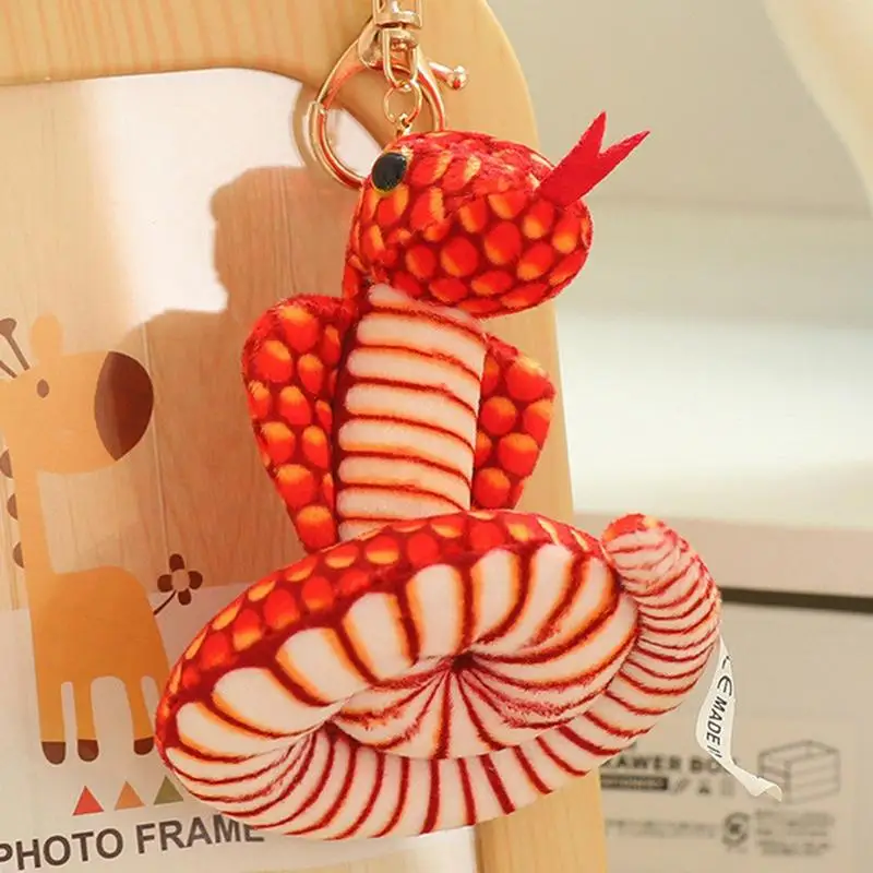 Plush Snake Toy 3.15in Lovely Backpack Snake Keychain Simulated Cobra Rattlesnake Pendant Children Funny Prank Toy