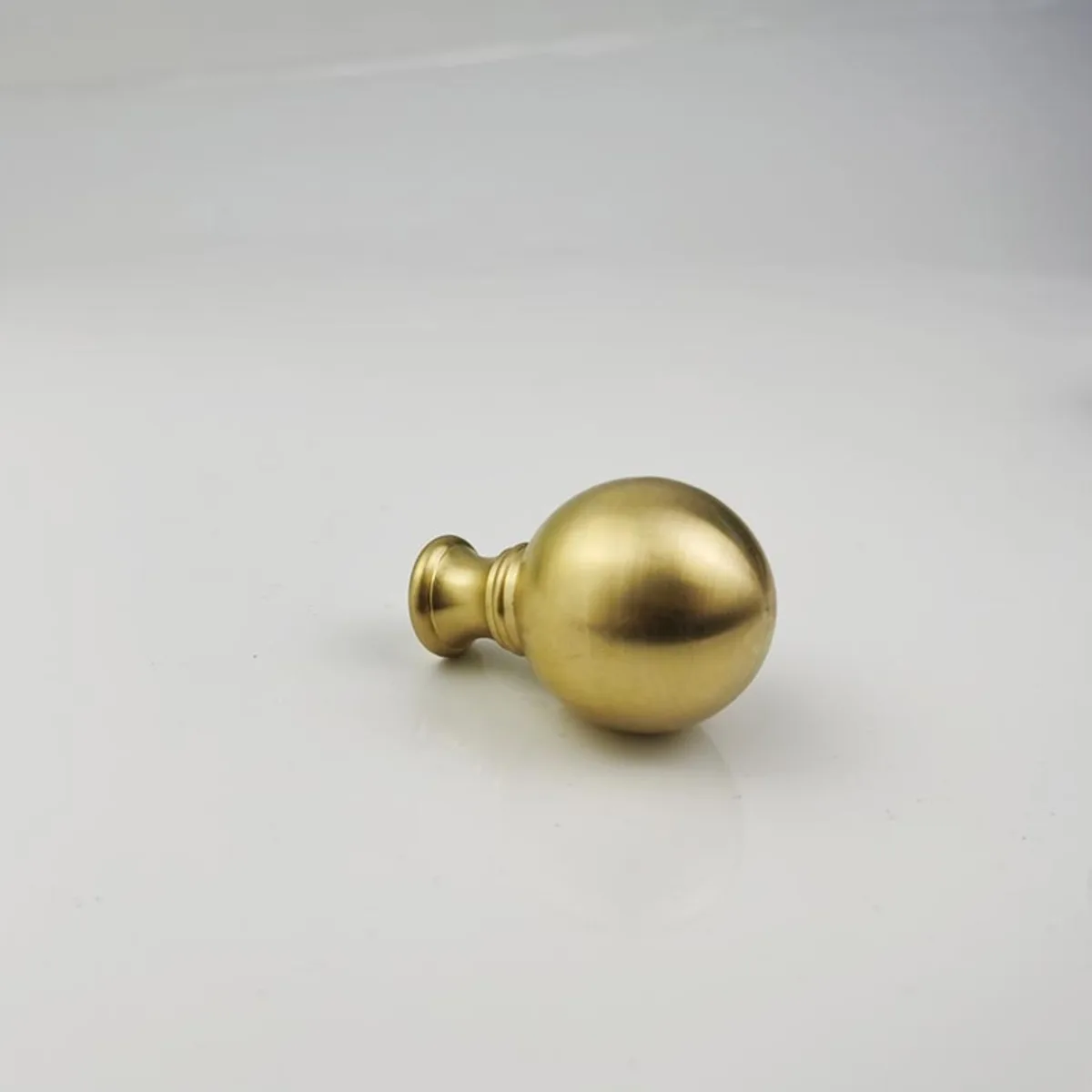 Pure Brass British 1 / 4-27 Internal Tooth Bracket Head, Magnesium Smooth Head Nut, Decorative Nut, Lighting Fittings, Diy