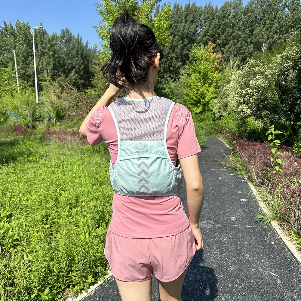 

Outdoor Trail Running Backpack Ultralight Breathable Hydration Vest Running Bag Marathon Bicycle Bag for Bicycle Marathon Hiking