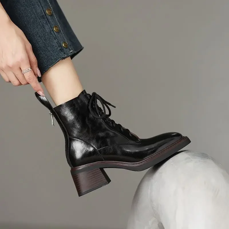 

Women's Booties High Quality Casual Leather Boots Classic Lace Up Ankle Boots Plush Warm Winter Boots for Women Bottines Femmes