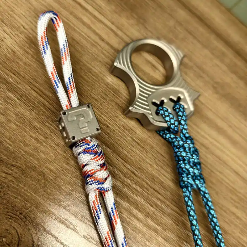 Ponto de interrogação-Liga Titanium Pendant, Square Shape, Edc Faca Pingente, Key Trançado Rope Buckle, Ferramenta Criativa Pingente