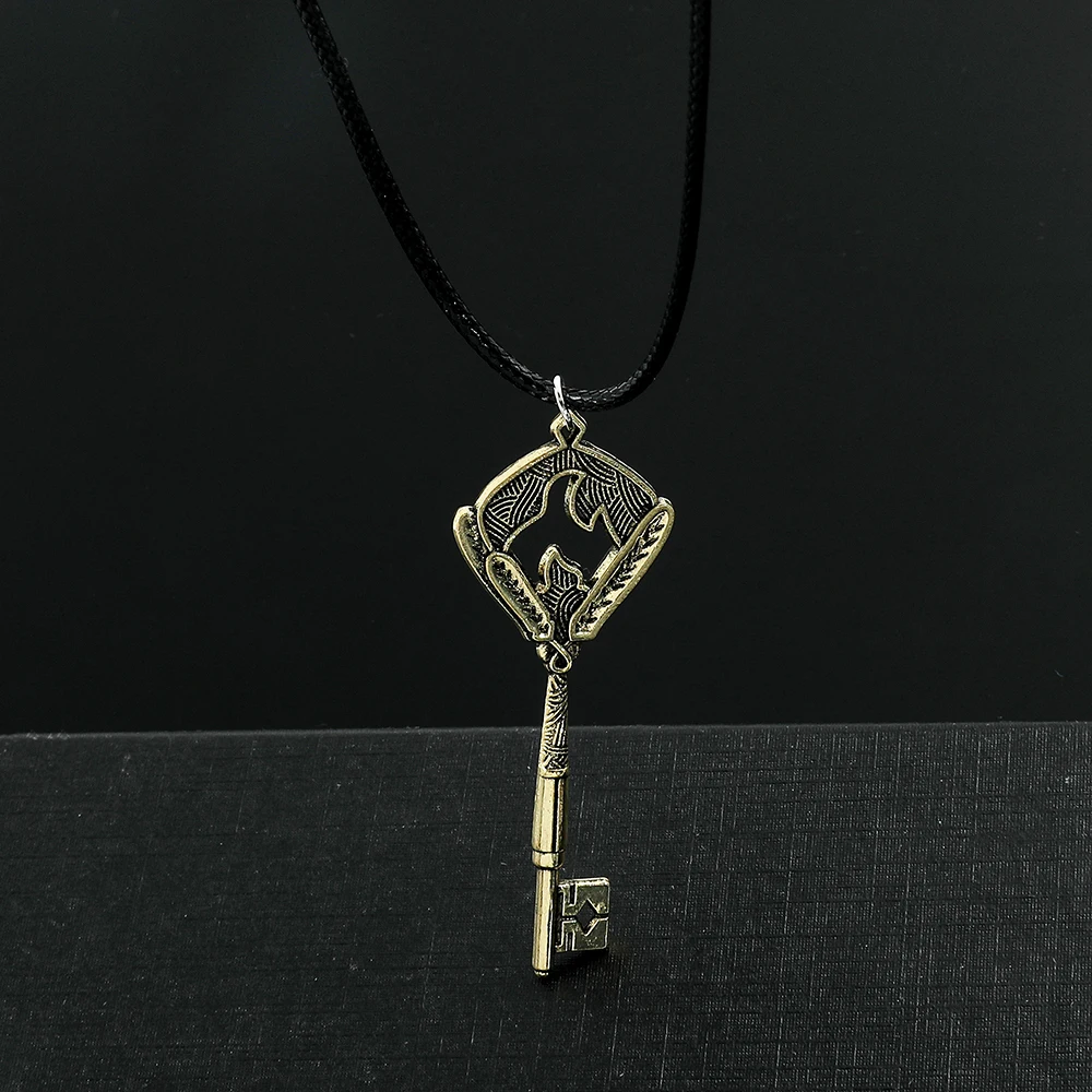 New Game Tears of Themis Necklace Cosplay Luke Pearce Key Pendant Vintage Copper Necklaces for Fans Gifts Accessories