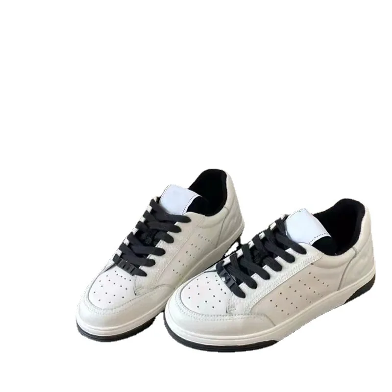 Thick Soled Sponge Shoes with High Height, Low Cut, Versatile, Simple, Couple Round Toe, Fashionable and Casual Sports Shoes