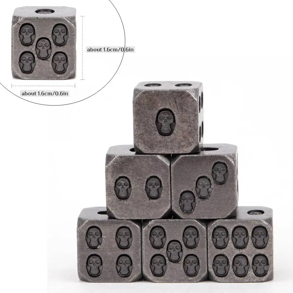 

6Pcs Halloween Skull Dices, Skull Metal Dice D6 DND Dice set Role Playing Polyhedral Metal Dice D6 Table Games RPG D&D Dice Set