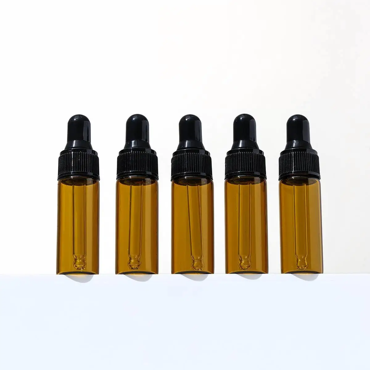 10 Stück Tropfflaschen aus dunklem Braunglas, 1 ml, 2 ml, 3 ml, 5 ml, Tinkturflaschen mit Augentropfer für ätherische Öle, Parfüm, Haaröl,