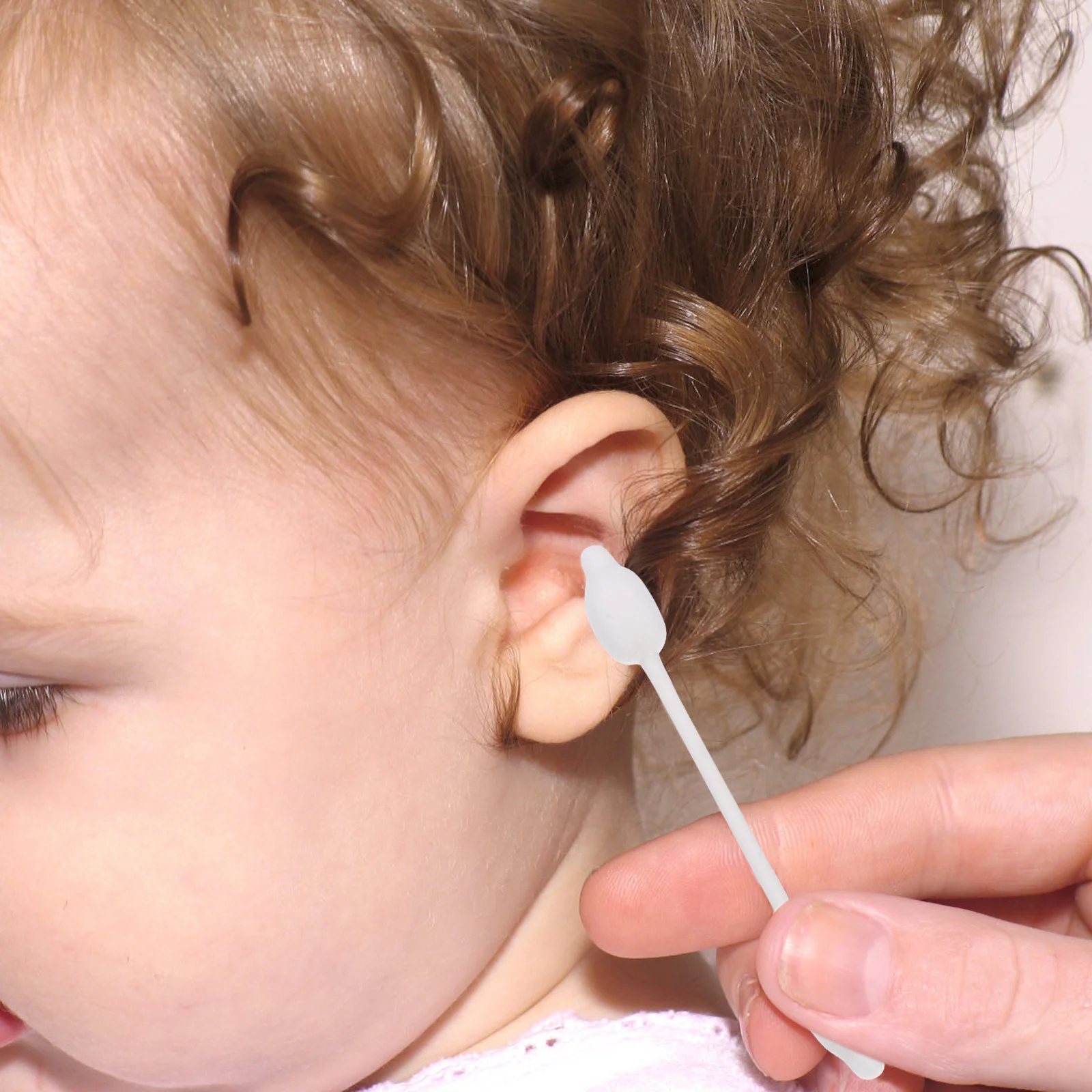 56 قطعة من مسحات القطن للعناية بالطفل بدون أصباغ أو بلاستيك آمنة لإزالة شمع الأذن والعناية بالبشرة الحساسة