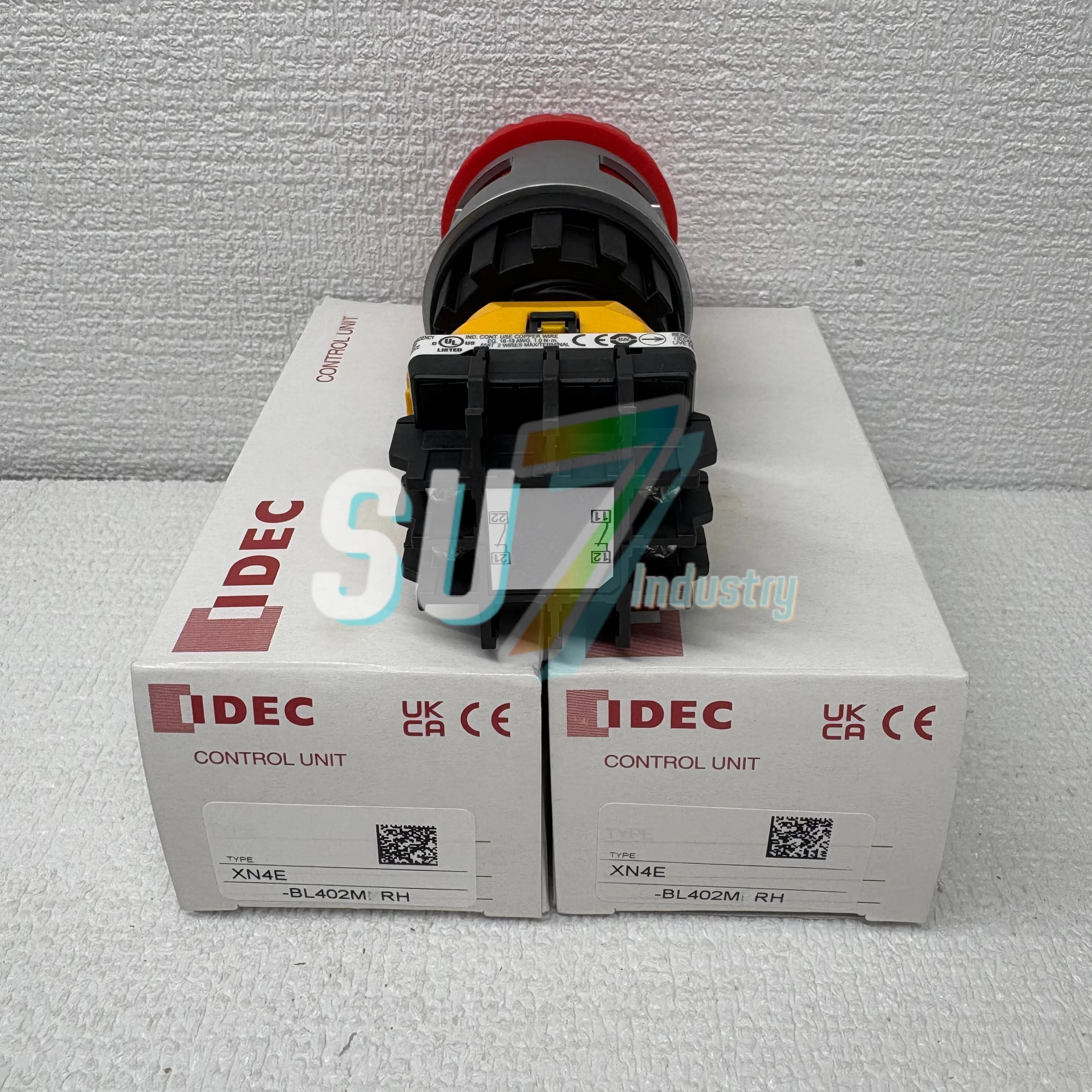 Emergency Stop Button XN4E-BL402MRH Brand New