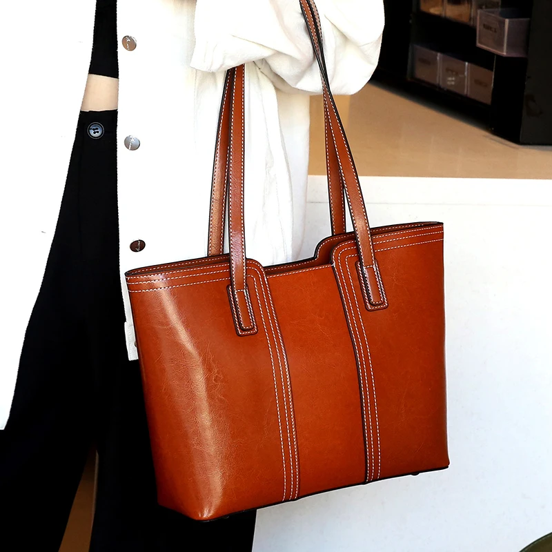 Luxury woman Shoulder bag soft leather large capacity square tote bag Vintage Fashionable cowhide Handbag Shopping underarm bags