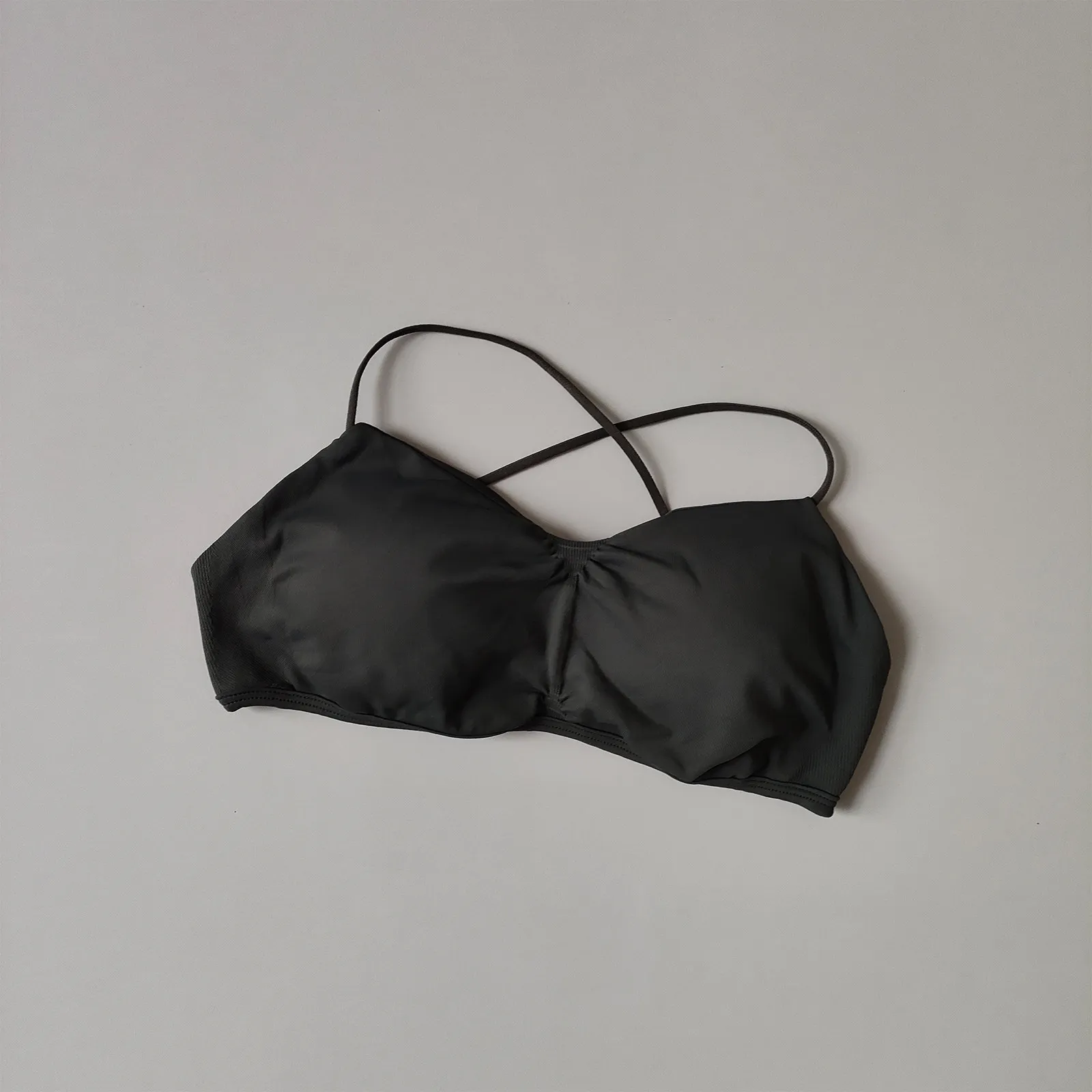 Nahtloser Sling-BH für Damen, dünne Schulterträger, Fitness-Sport-Yoga-Bekleidung mit Brustpolster, Pilates-Unterwäsche, Trainingskleidung – Detail 13