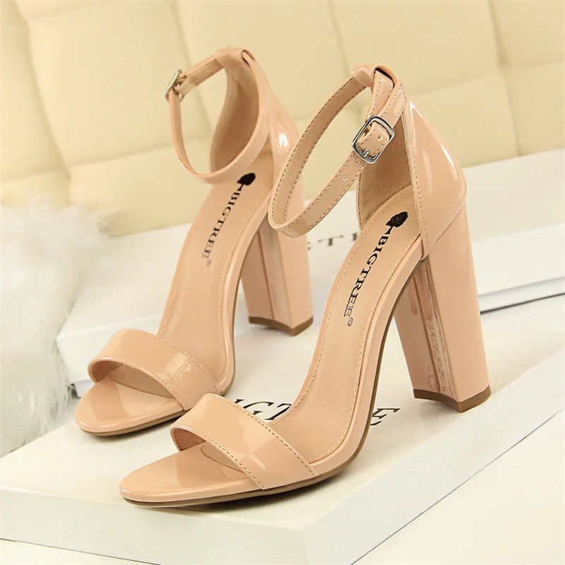 Summer Fashion Simple Classic Women Suede Open Toe High Heels Sandals Yellow Gladiator Square Heels Platform Shoes