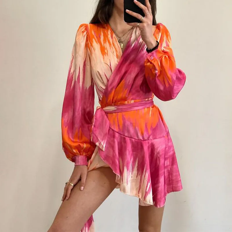 

Женское платье с V-образным вырезом, длинным рукавом