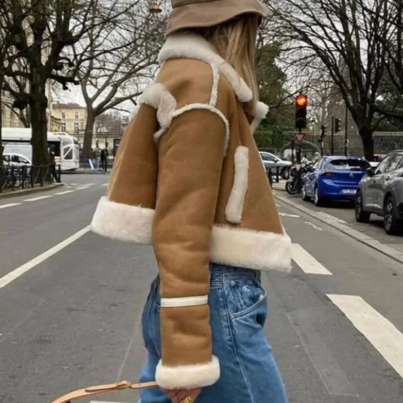 Chaqueta de retazos de cuero y lana de cordero liso para mujer, abrigo corto con bolsillo de manga larga y solapa a la moda, ropa de abrigo cálida para señora nueva para Otoño e Invierno