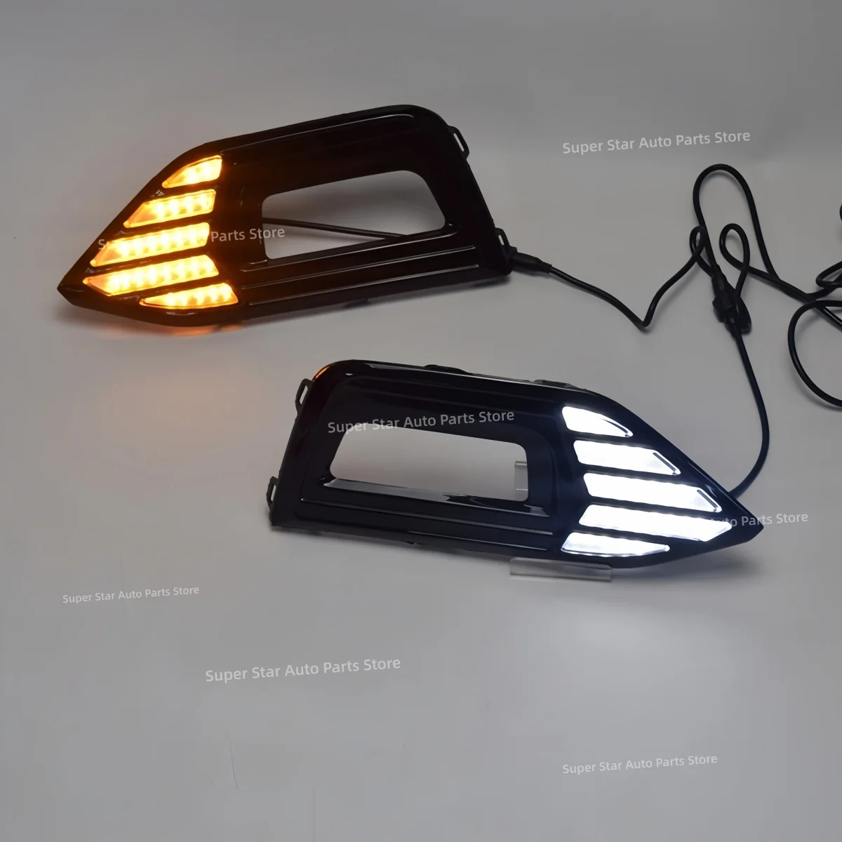 For Volkswagen Passat 2018-2019 Daytime running light Modification Three colors LED Flowing water Turn signal Decorative light
