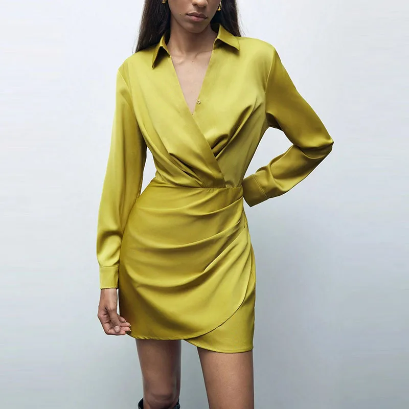 Décontracté bureau Wrap hanche robes courtes automne nouveau Satin couleur unie a-ligne robe 2025 mode col en v taille haute plissée Mini robe