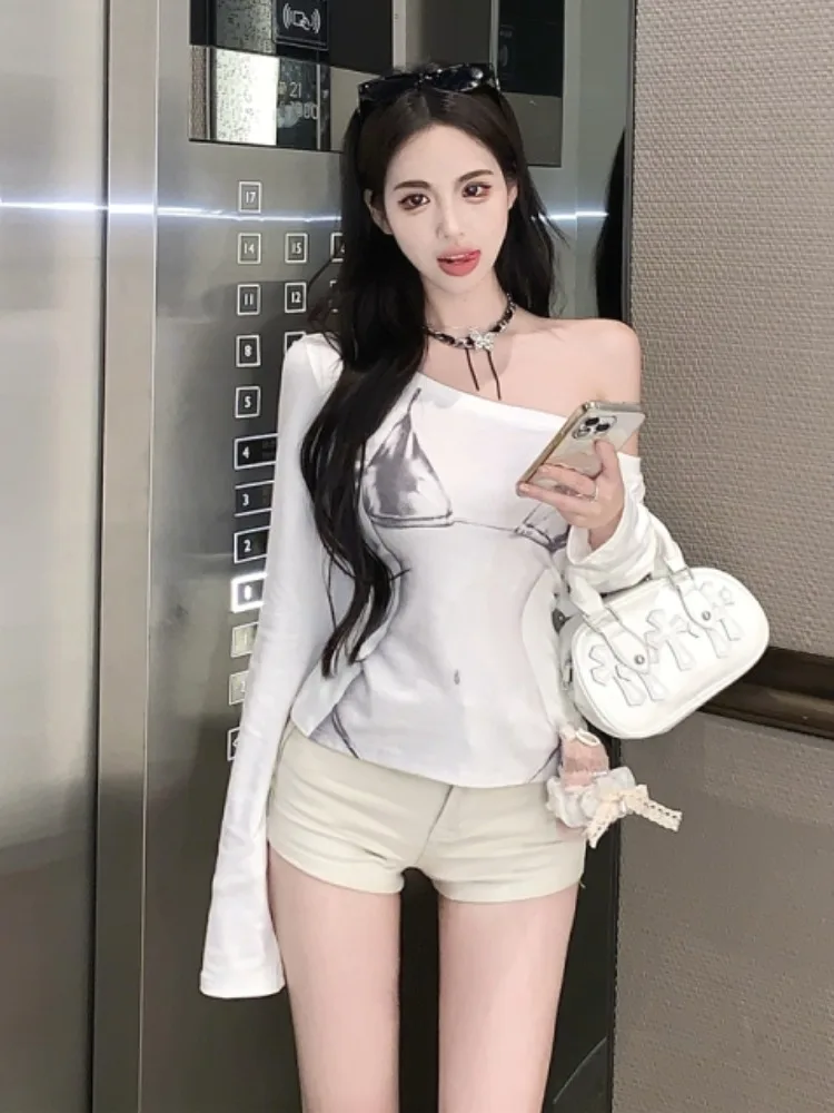 

Design Sensation Pure Desirable Spicy Girl T-Shirt Women's Style Shoulder Print Slimming Long Sleeve Base Shirt Autumn Collec...