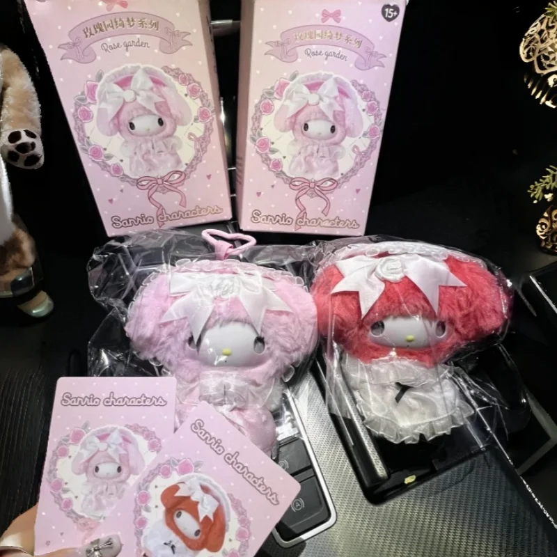 

Оригинальная серия Sanrio Rose Garden Dream: плюшевый кулон My Melody Kuromi, таинственная коробка-сюрприз, игрушка-украшение для девочек, подарок на день рождения